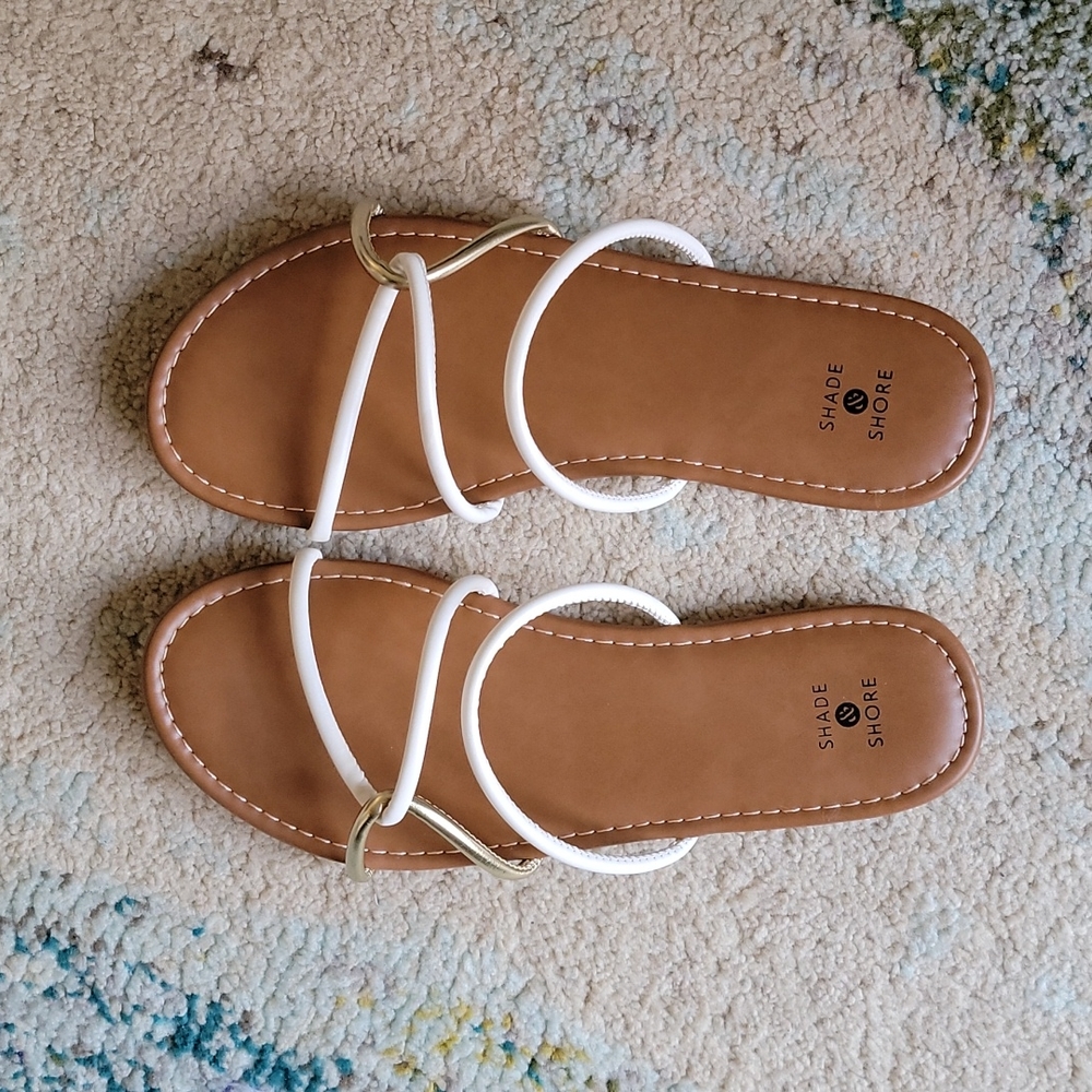 White & gold sandal